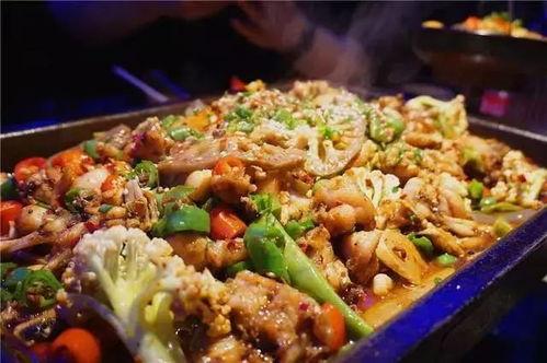 牛蛙骨头拼成人形视频,揭秘人形拼接背后的奥秘