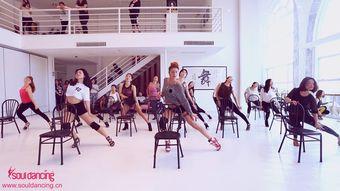 椅子舞成人优雅舞蹈视频,演绎成人优雅与魅力的舞蹈艺术