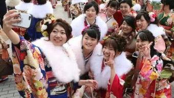 成人节礼物视频,见证成长时刻的温馨瞬间