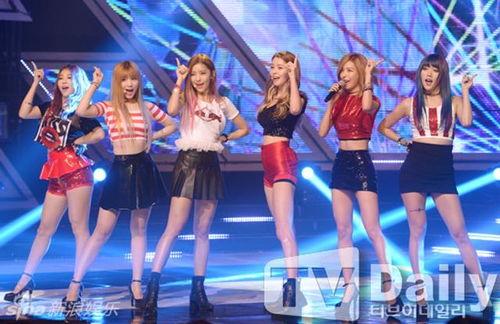 原神跳舞成人女团视频,惊艳呈现二次元风采